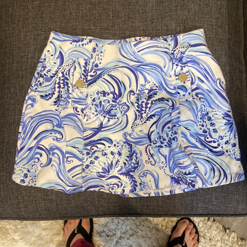 Lilly Pulitzer xs skirt with built in shorts